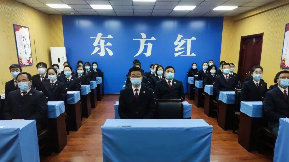 阿坝_2025正版资料免费大全,扒皮应用仔细释义、解释与落实